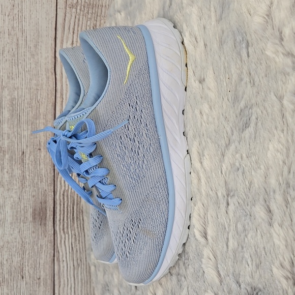 HOKA Blue/White Running Shoes, Womens Size 7.5 - Picture 3 of 9